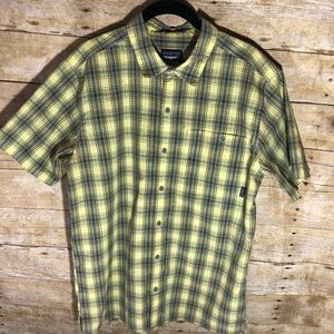Patagonia Men’s Button Up Check Shirt Sz. MED